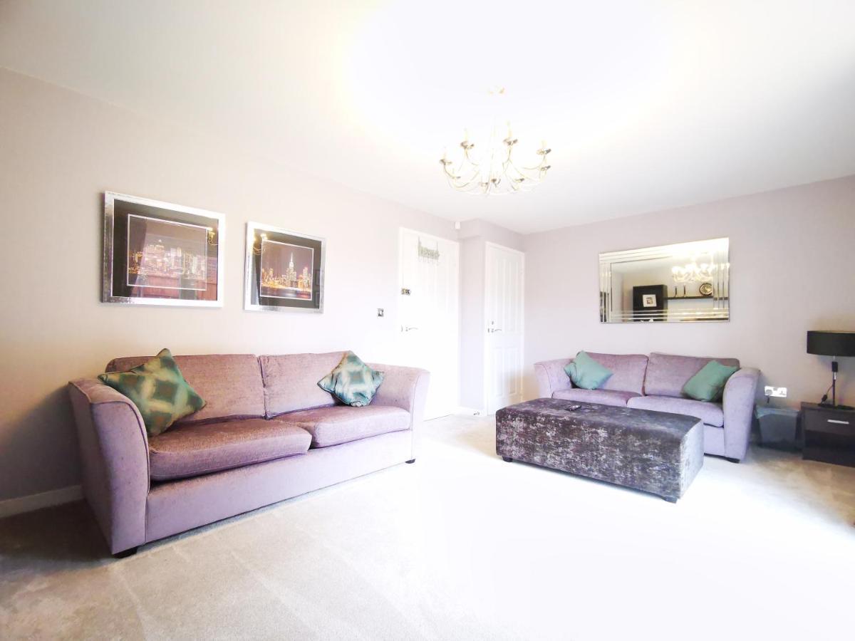 The Lawnswood - Central Manchester Holiday Home With Free Parking 外观 照片